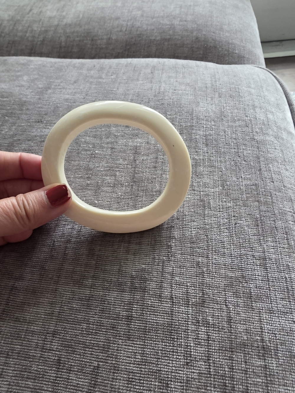Vintage Cream Oval Resin Bangle Bracelet